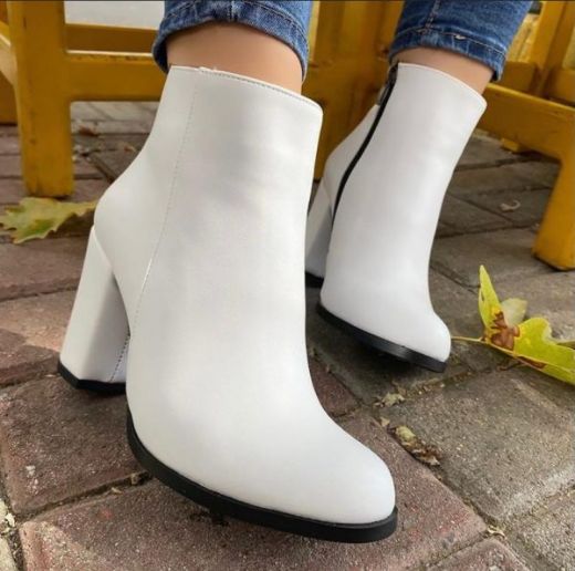 1010 Basıc Günlük 8 Cm Kalın Topuk Kadın Bot   Beyaz Deri resmi