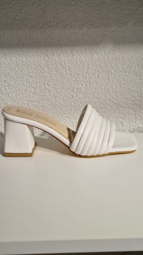 534 7Sıra Biye Detay 6Cm Kalın Topuk Kadın Terlik  BEYAZ DERİ resmi