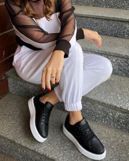 234-Z  Kalın Taban Bağcıklı Kadın Spor Ayakkabı  Siyah Deri resmi